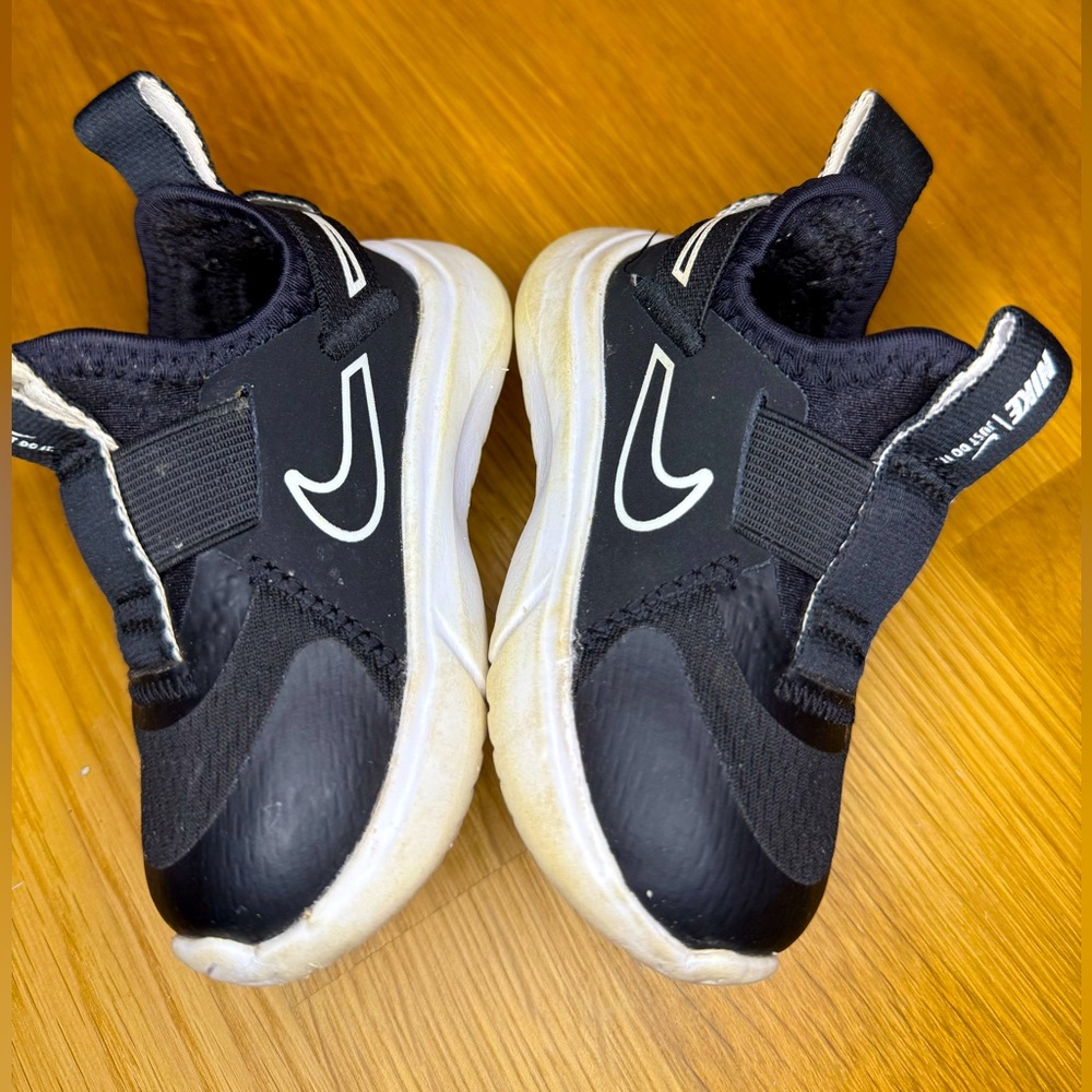 Nike Flex Plus Baby/toddler Shoes Size 4 baby